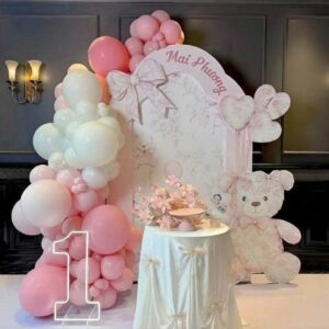 trang-tri-thoi-noi-gau-tone-hong